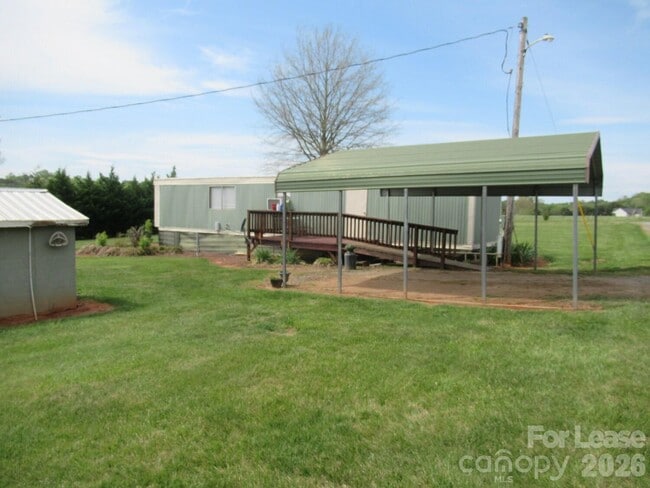 Building Photo - 3487 Avery Rd