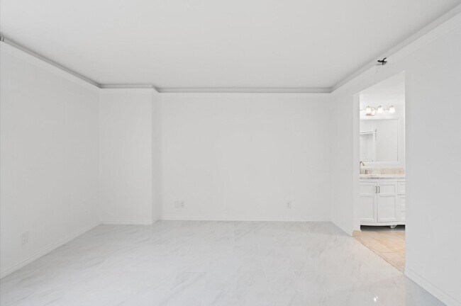 Building Photo - 3525 Sage Rd