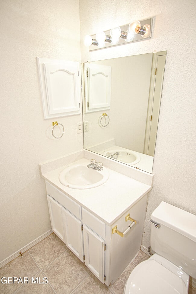 Building Photo - 6724 Dakota Ridge Dr