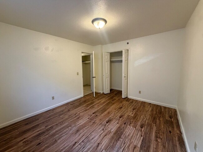 Building Photo - 428 Kays Ln