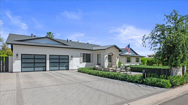 Building Photo - 3631 N 54th Ct