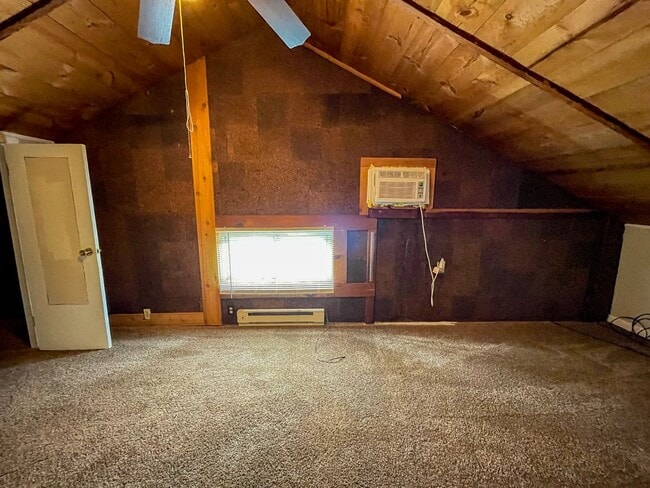 Building Photo - PRELEASING for AUGUST! Close to Campus