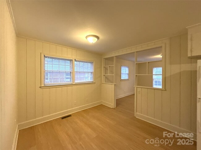 Building Photo - 4409 Brooktree Dr