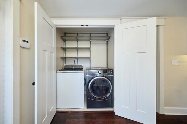 Building Photo - 6008 N Highland Ave