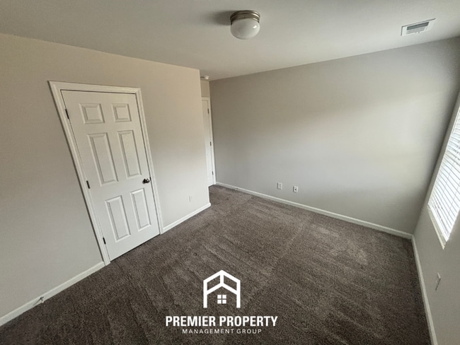 Building Photo - 1110 Brookhaven Dr