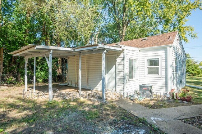 Building Photo - 3830 51st St