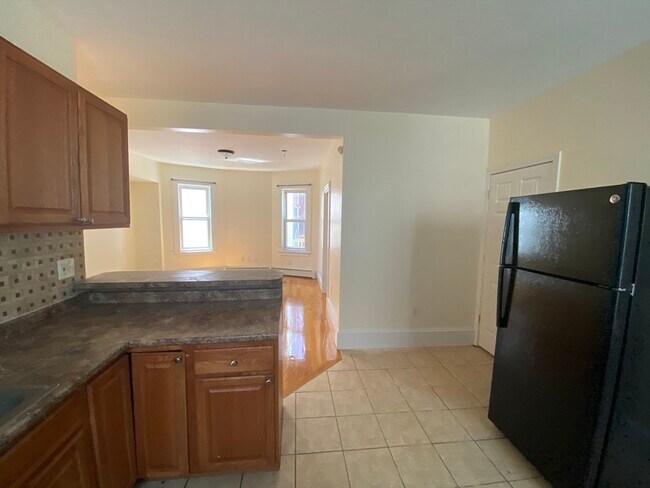 Building Photo - 57 Olney St
