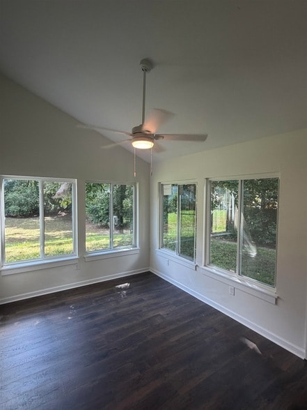 Building Photo - 2212 Paul Russell Cir
