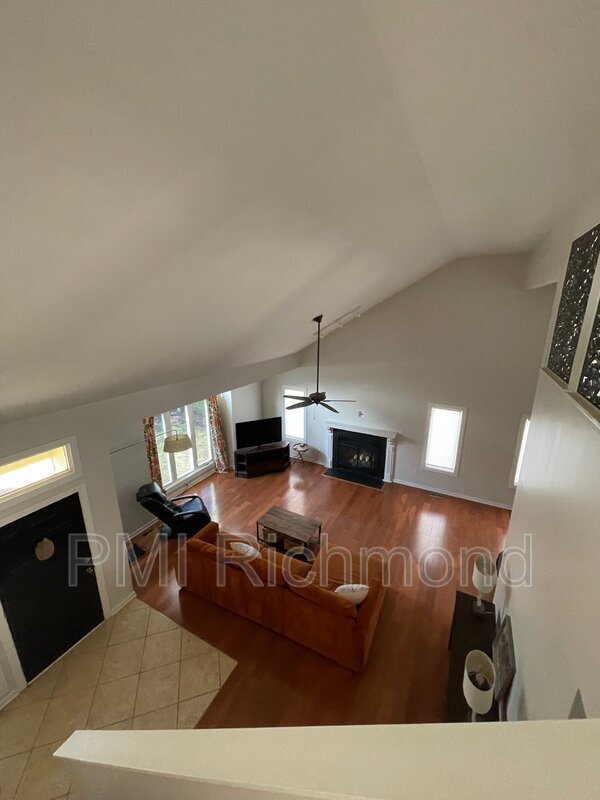 Building Photo - 4601 Winterset Pl