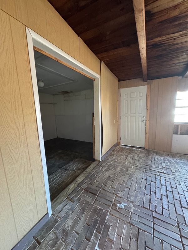 Building Photo - 9131 Port Hudson Dr