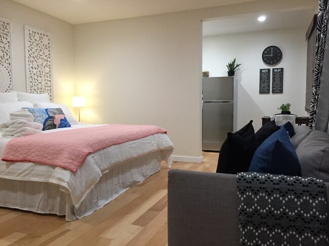 Building Photo - 4575 W 173rd St