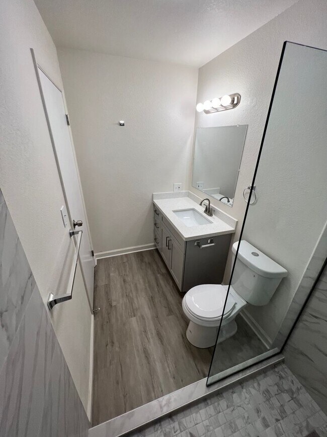 Building Photo - Charming 3 bedroom home in Manoa for $4,300.00/mo
