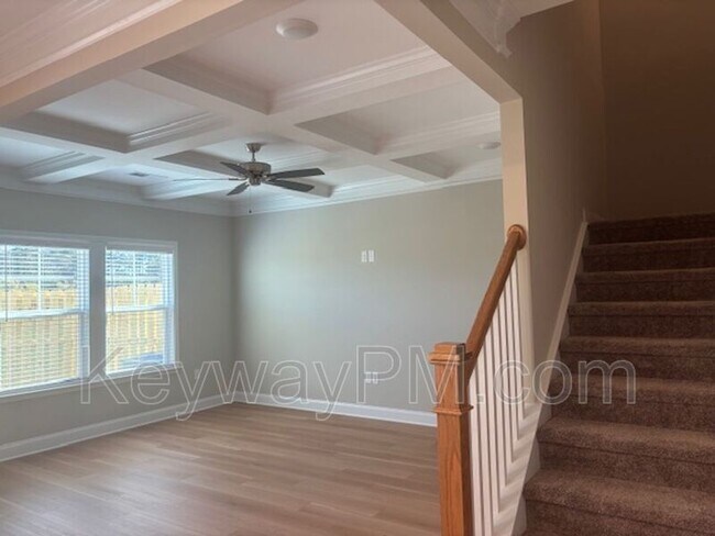 Building Photo - 541 Yuma Ln