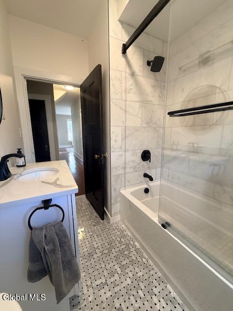 Building Photo - 226 N Greenbush Rd