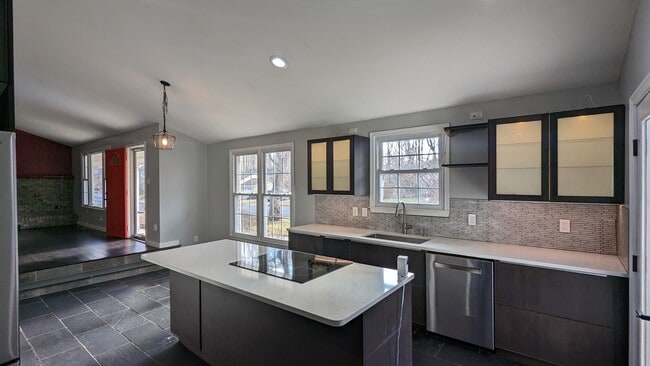 Building Photo - 5134 Pumphrey Dr