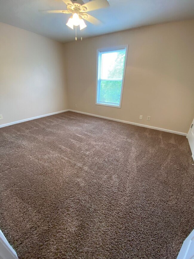 Building Photo - 512 Patriot Park Ct