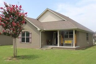 Building Photo - 631 Reedy Rd