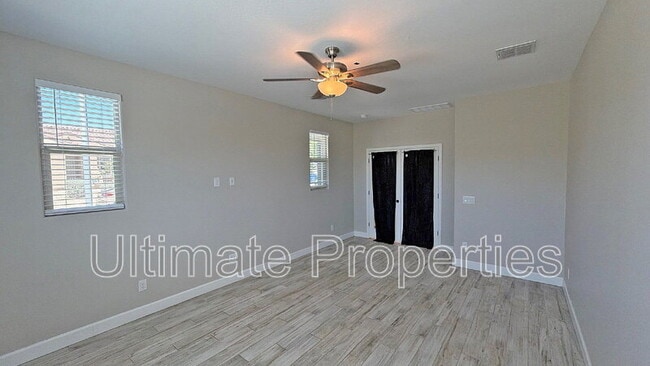 Building Photo - 835 N 110th Ave