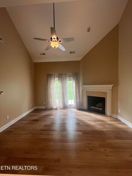 Building Photo - 5408 Oak Harbor Ln