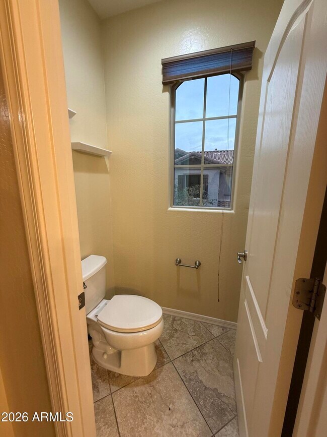 Building Photo - 9242 W Meadow Dr