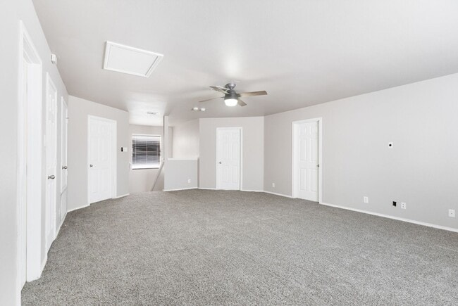 Building Photo - Well-Maintained 3-Bedroom Home – Ideal for Students & Professionals!
