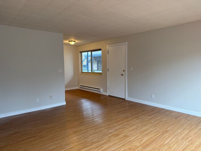 Interior Photo - Twin Court - Ballard - Renovated Unit