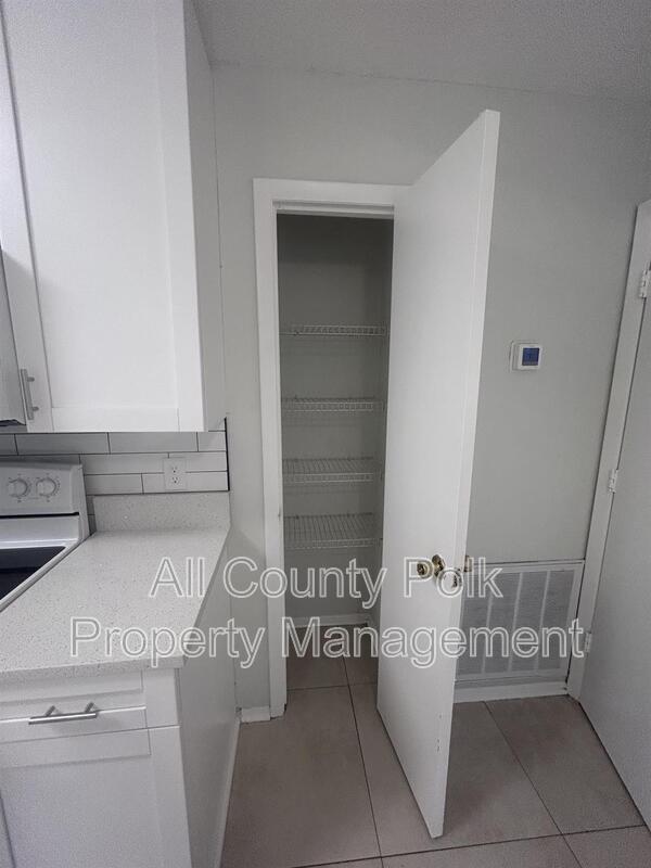 Building Photo - 1066 Sunshine Way