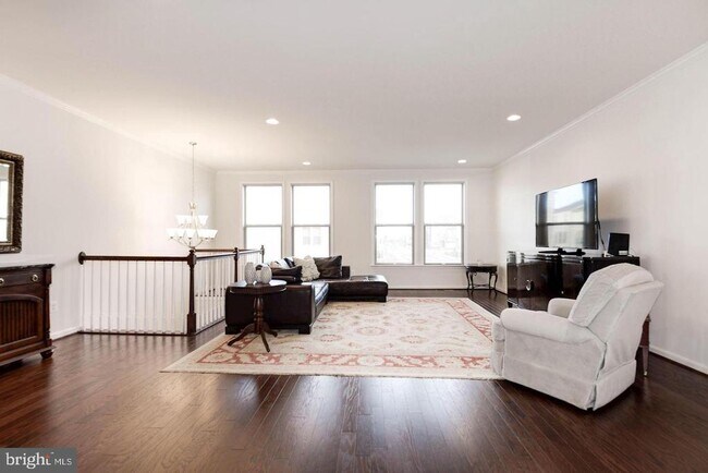 Building Photo - 42482 Dogwood Glen Square