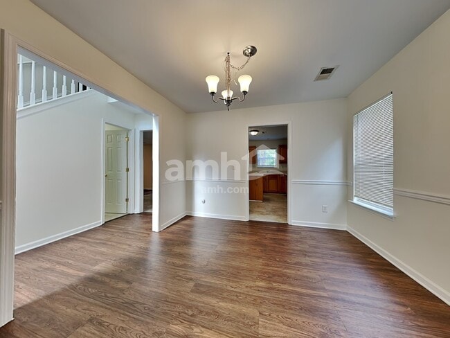 Building Photo - 9117 Hollow Ridge Ln