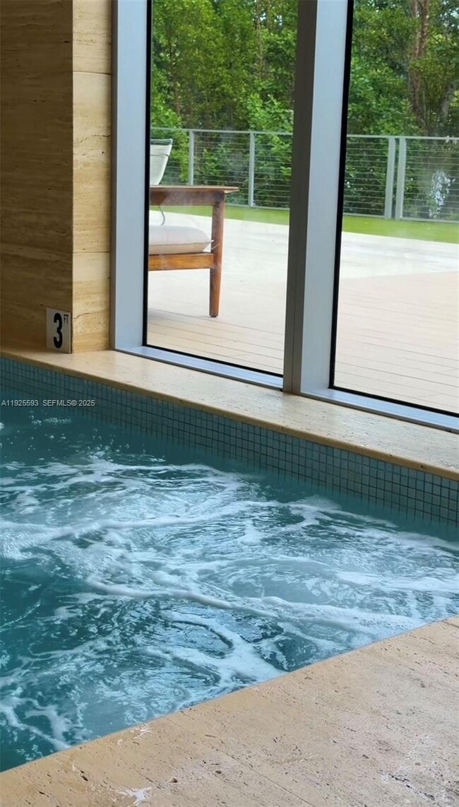 Building Photo - 16385 Biscayne Blvd