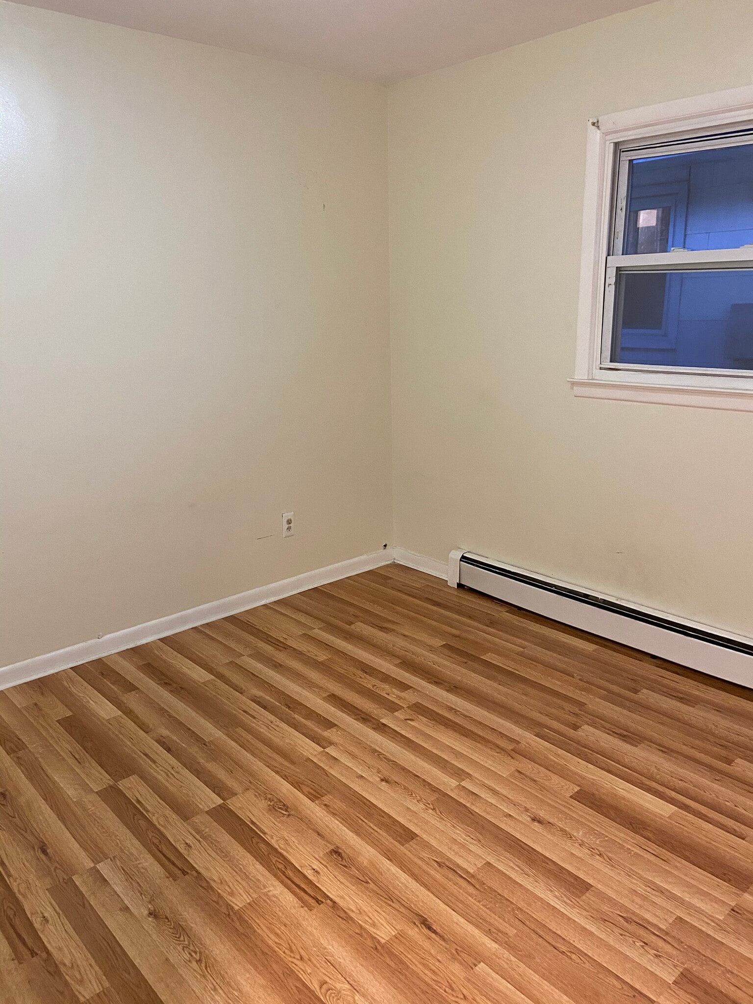 Building Photo - 8431 Columbia Ave