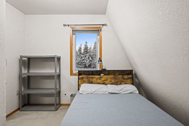 Building Photo - 710 Nautilus Dr