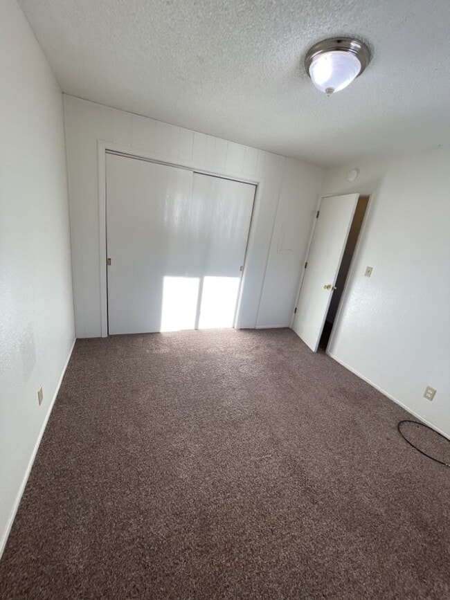 Building Photo - (OTM) 520-550 Summer [PRM: Marlene] (4)