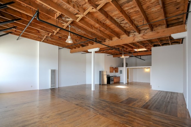 Interior Photo - 5th Street Lofts