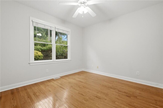 Building Photo - 3561 Carriage Glen Way