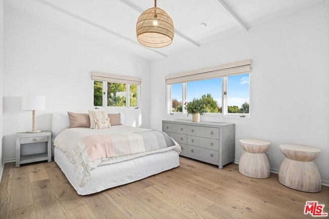 Building Photo - 1514 Sorrento Dr