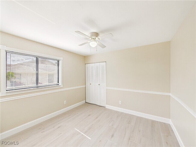 Building Photo - 17409 Braddock Rd