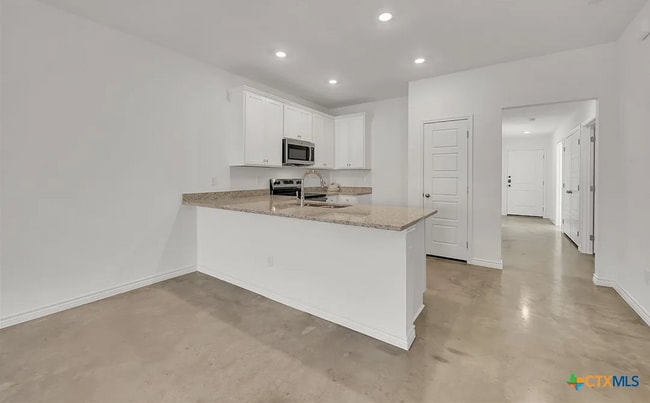 Building Photo - 1210 Concord Dr