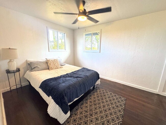 Building Photo - "Charming 3-Bed, Renovated Convenience on Ainaola Drive in Hilo!"