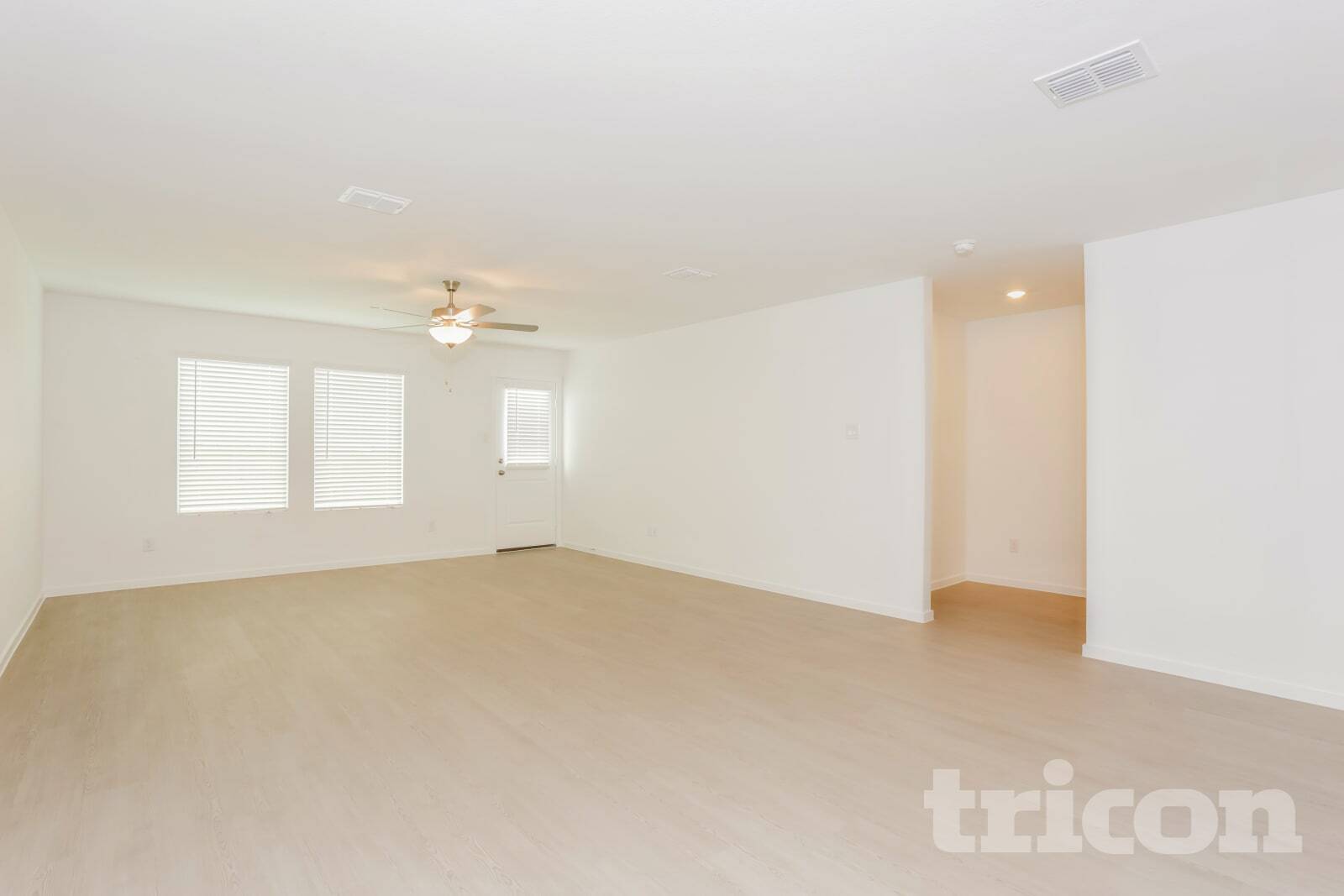 Building Photo - 1348 Amapola Dr