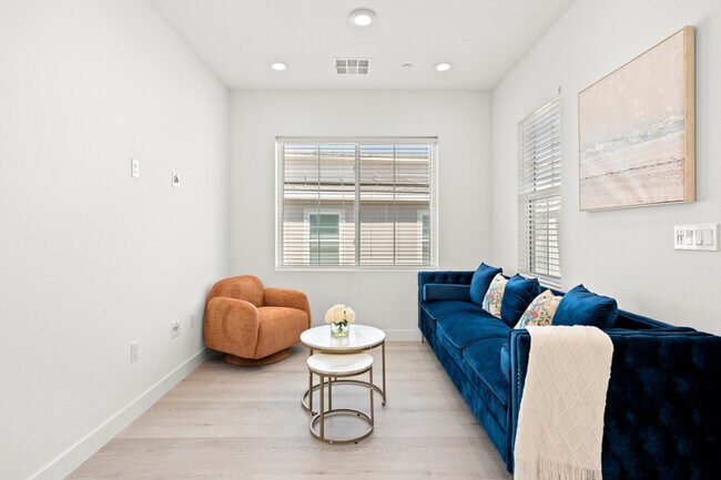 Building Photo - Turnkey Furnished 4BR Home in Palm Desert ...