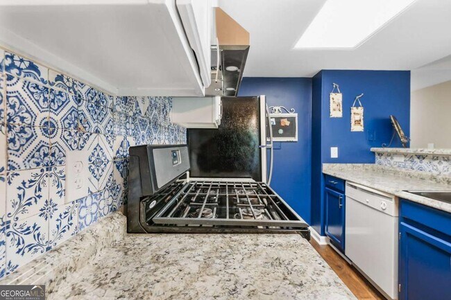 Building Photo - 4016 Whitehall Way