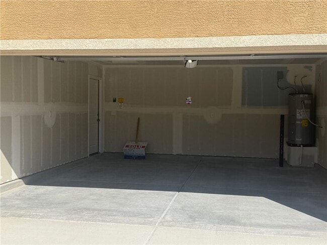 Building Photo - 2423 Vista del Oro