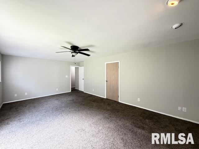 Building Photo - 2220 W Kensington Dr