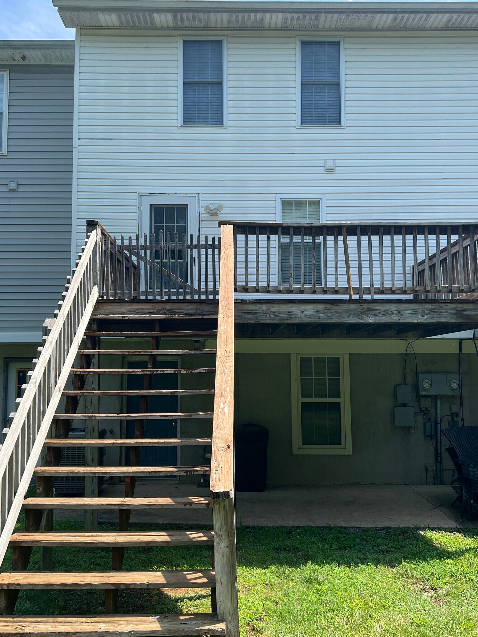 Building Photo - 1046 Bridge Ave