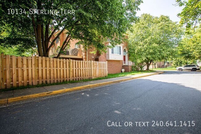 Building Photo - 10134 Sterling Terrace