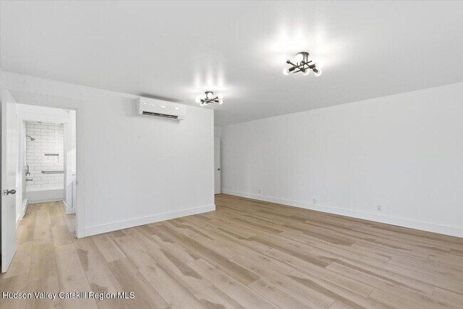 Building Photo - 5265 NY-9G
