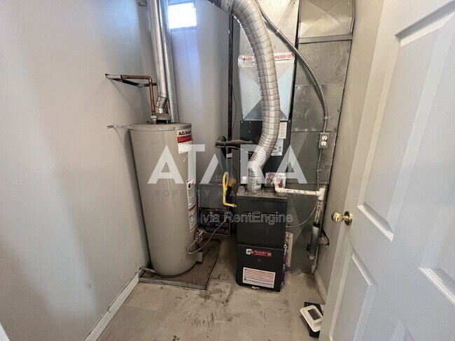 Building Photo - 254 Bliss Ct