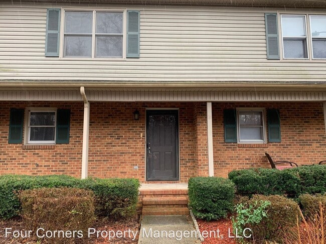 Primary Photo - 1111 Birchcrest Dr