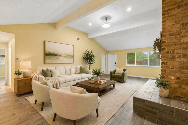 Building Photo - 2747 Sicklepod Dr